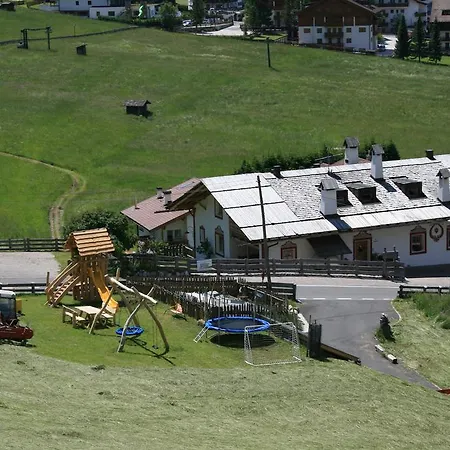 Vakantieboerderij Maso Larciunei *